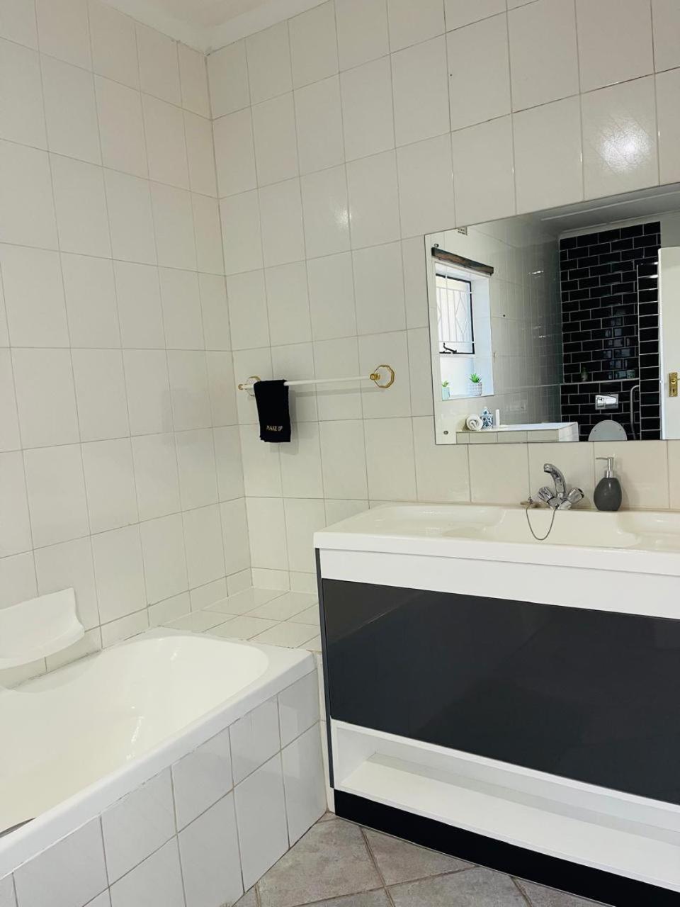 Pari Guest House Middelburg  Luaran gambar